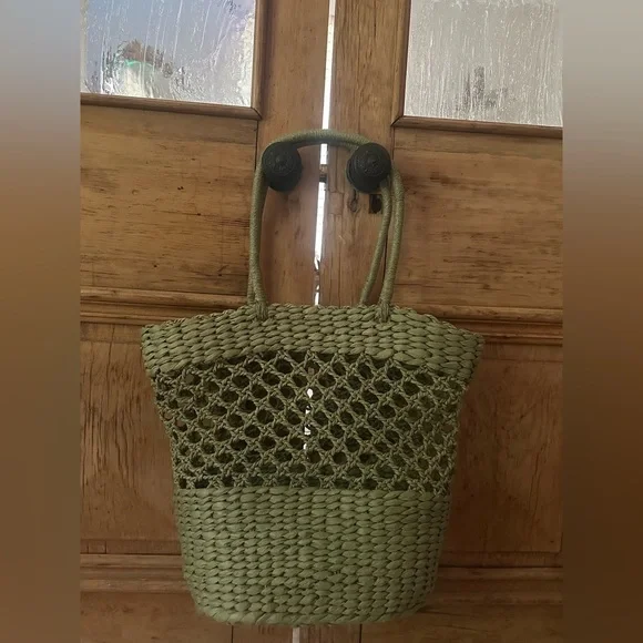 Green Woven Tote Bag - Picture 2 of 2